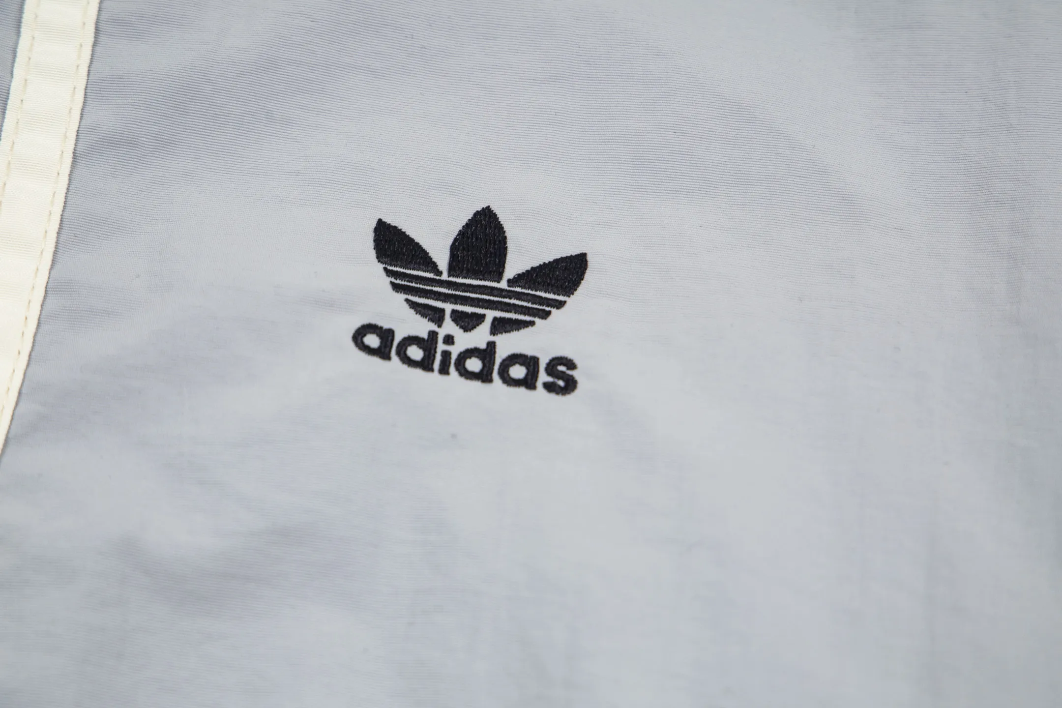 （In Stock ） Adidas originals PADDED 3 adidas ， ！ ， White Dark Blue， ， ！ ， ， ， 。 ！ ， Classic ， 。 Dark Blue Black、 Gray Light Blue， ：A 123# Size:S M L XL